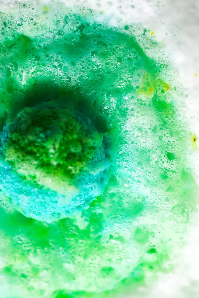 Eucalyptus Yuzu Bath Bomb - Image 4