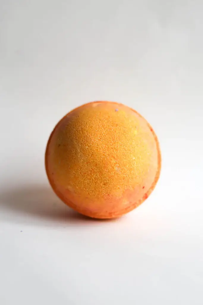 Mango Colada Bath Bomb - Image 2
