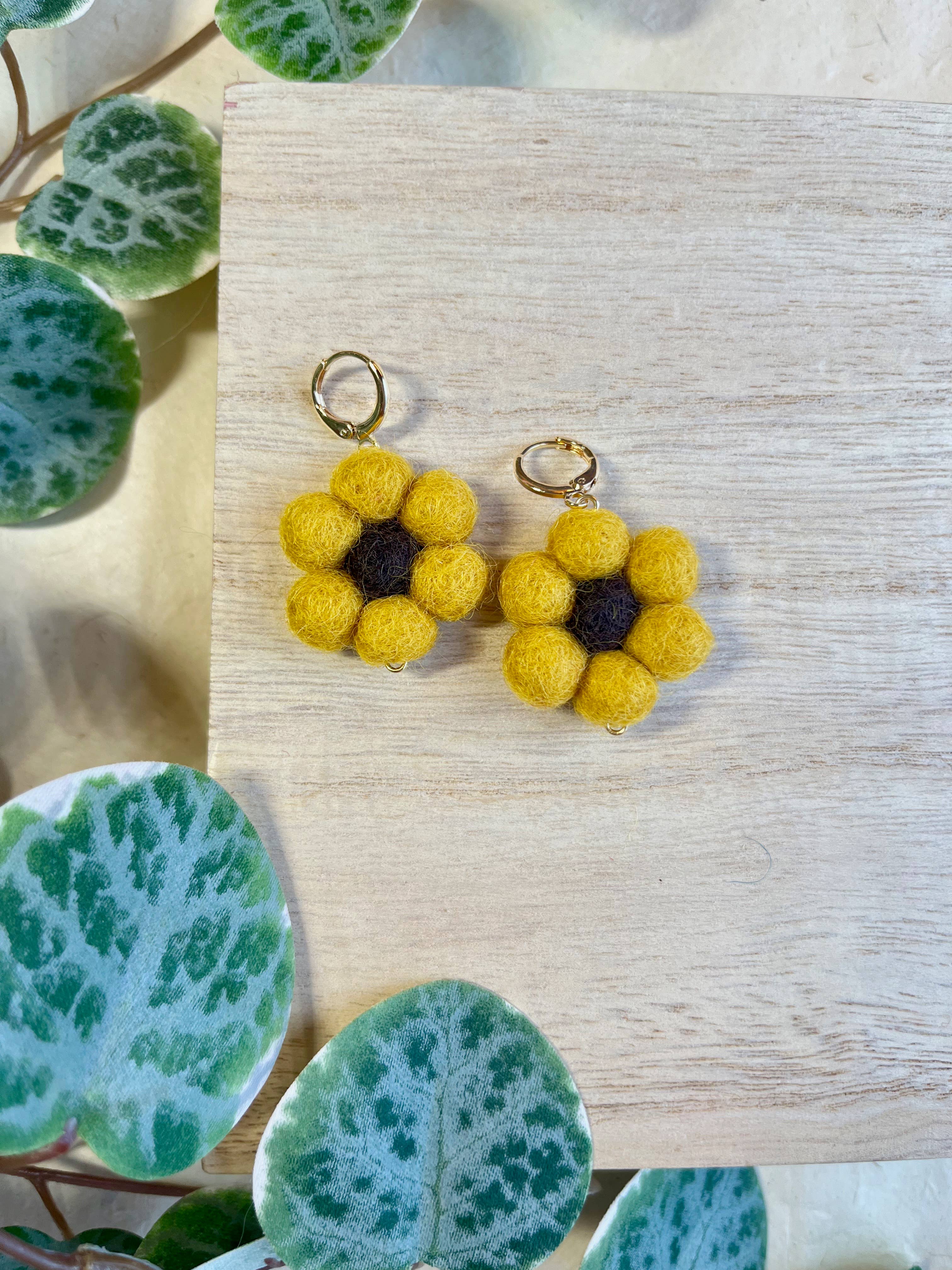 Mini Felted Daisy Earrings - Image 8