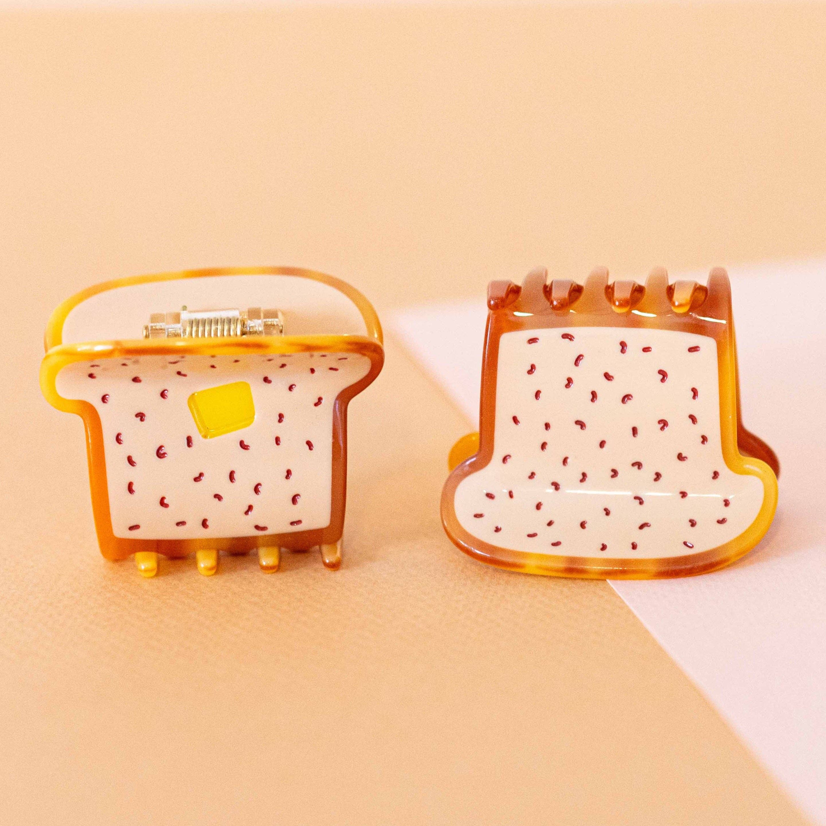 Toast Hair Claw Clip - Image 5