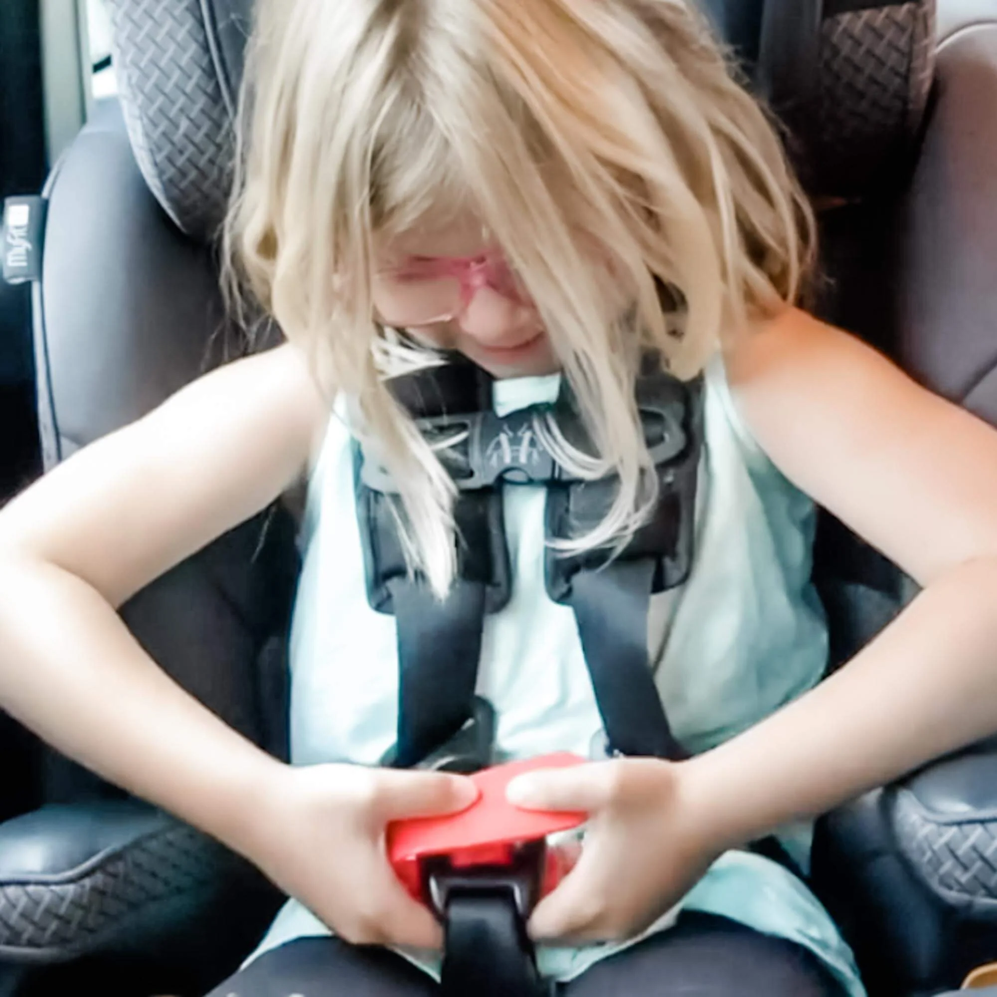 UnbuckleMe Car Seat Buckle Release Tool - Image 5